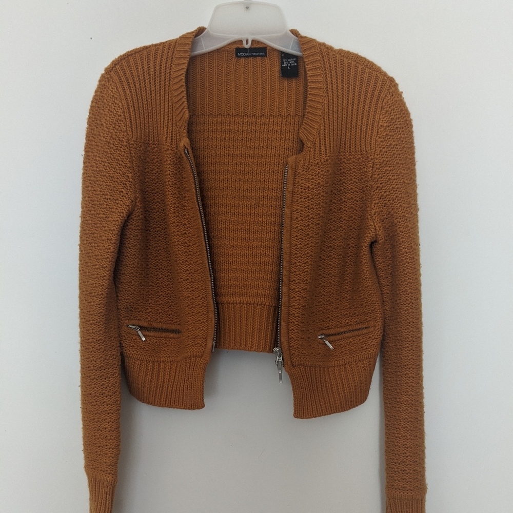 Crop sweater